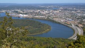 The same view as the one above today, with downtown Chattanooga and Interstate 24 shown. 